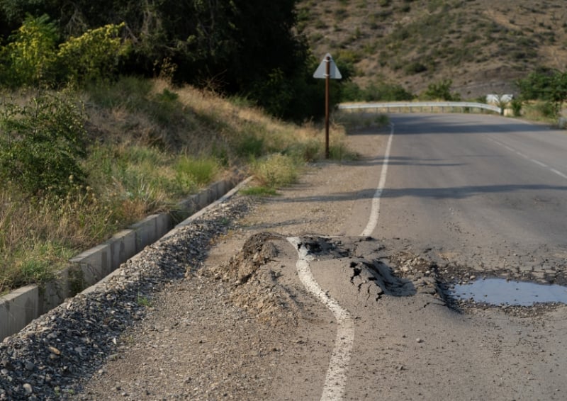 how does extreme heat affect our highways