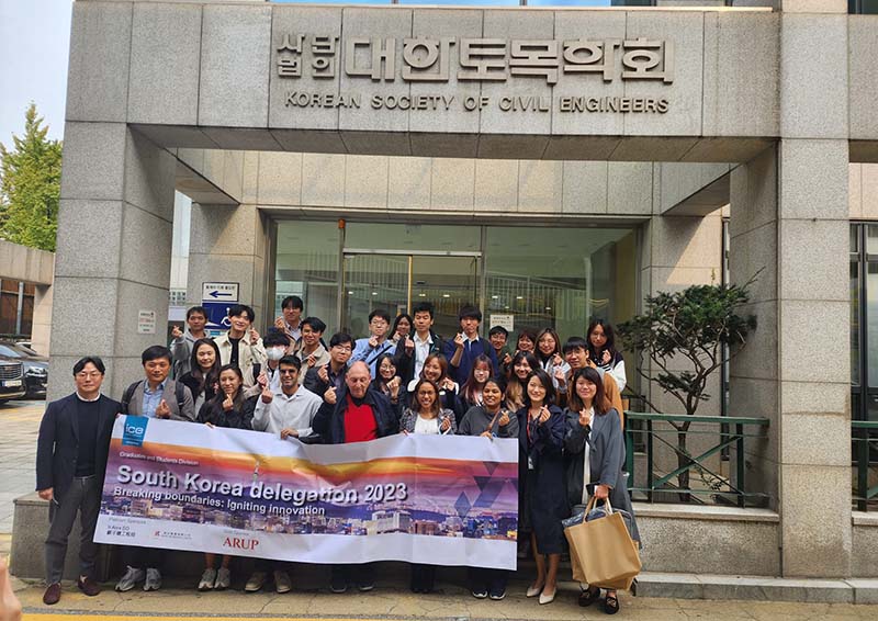 Delegates visiting the Korean Society of Civil Engineers.