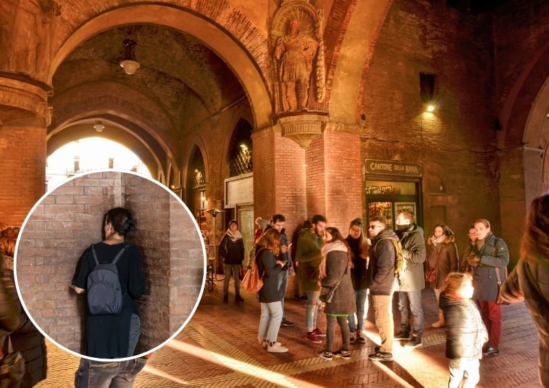 The Palazzo del Podestà's acoustics mean whispers can be heard clearly on the opposite corner of the building. Image credit: Shutterstock