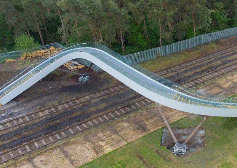 FLOW footbridge weighs less than half than the standard steel footbridge. Image credit: Network Rail